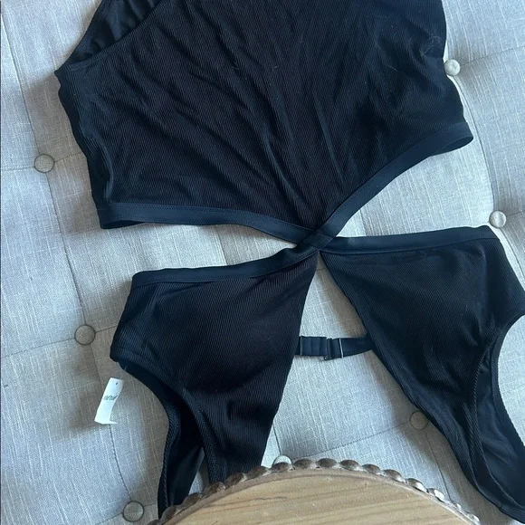 NWT Aerie Black Ribbed Cutout Monokini Swimsuit Bathing Suit Sexy Swim - Picture 4 of 7